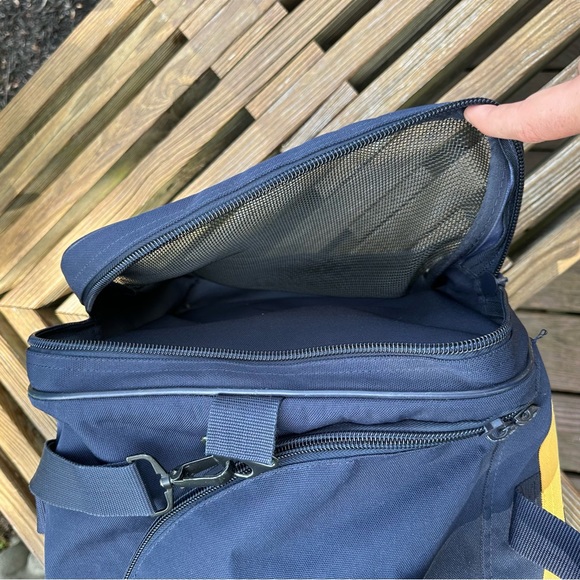 Flying Circle Bags Flying Circle West Virginia Mountaineers Large